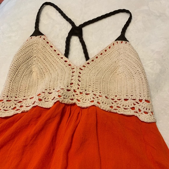 Double Zero crocheted orange halter top - Picture 5 of 8